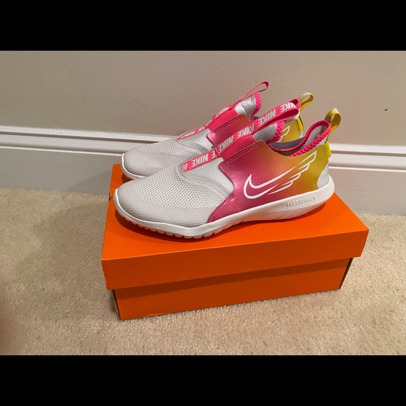 Nike easy slip on comfortable sneakers - Picture 7 of 8